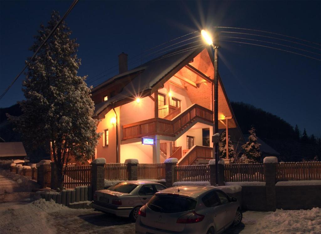 Apartament Rekreacny Dom Vyhne Zewnętrze zdjęcie